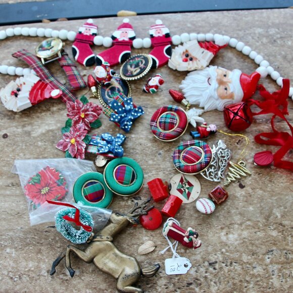 Lot of vintage Christmas trinket and vintage earrings - Picture 3 of 5